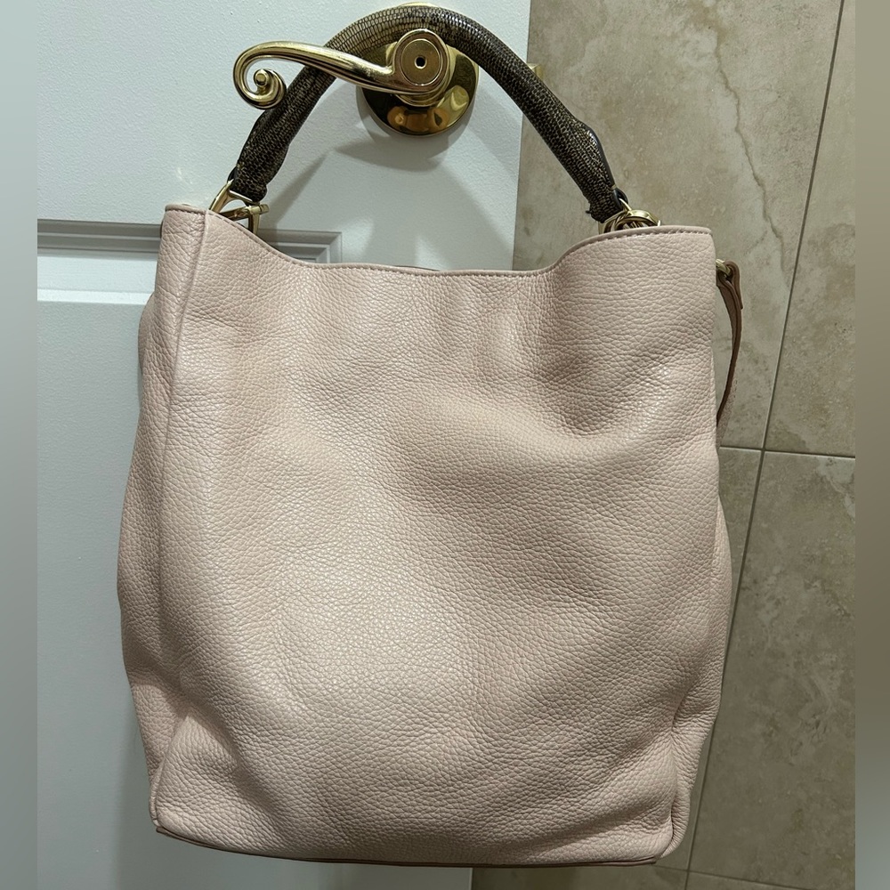 GILI Blush Pink Leather Handbag - Picture 2 of 11